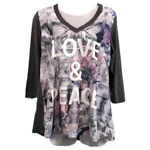 3/$20 BOBEAU Love & Peace Quote Abstract Graphic Top Cropped 3/4 Sleeve Gray
